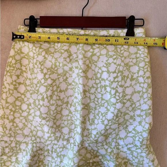 LOFT Light Green Floral A-Line Skirt and Silk Top - Picture 6 of 14